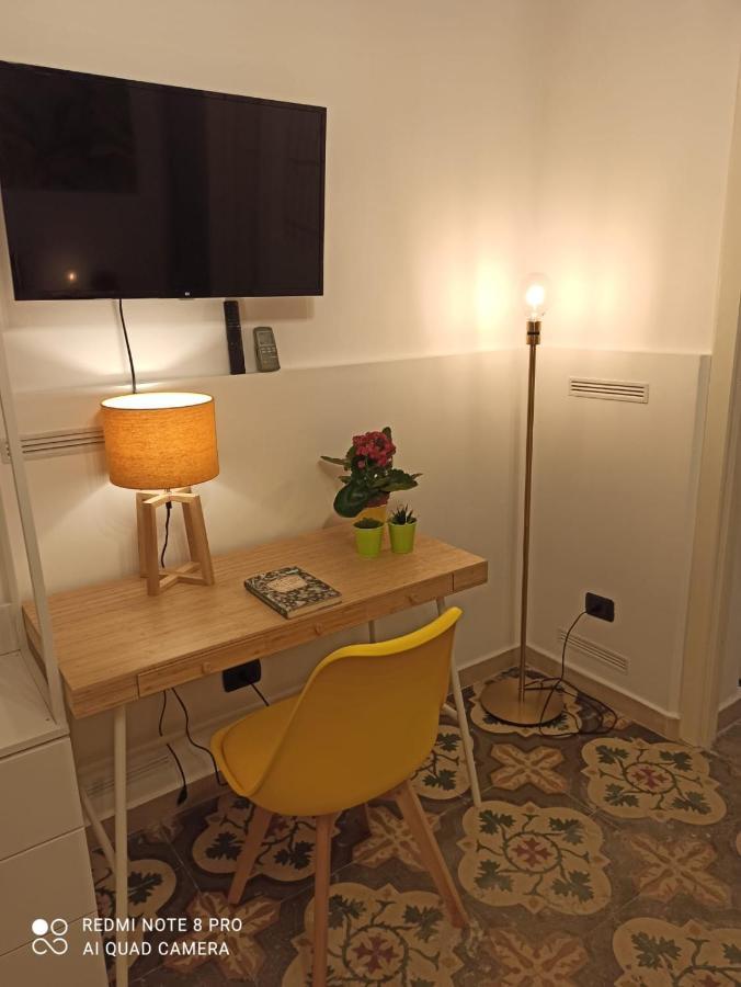 Appartamento Con Cortile A 30 Mt. Dal Mare Bari Exterior foto